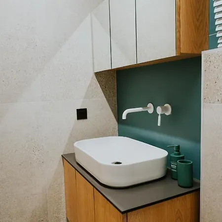 Apartment Adastro 17